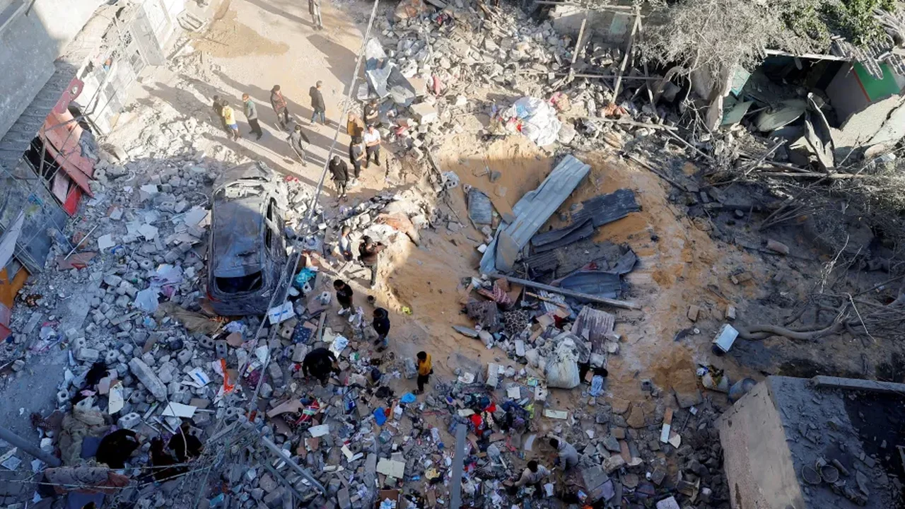 Israel ignora pedido de tribunal e ataca Rafah
