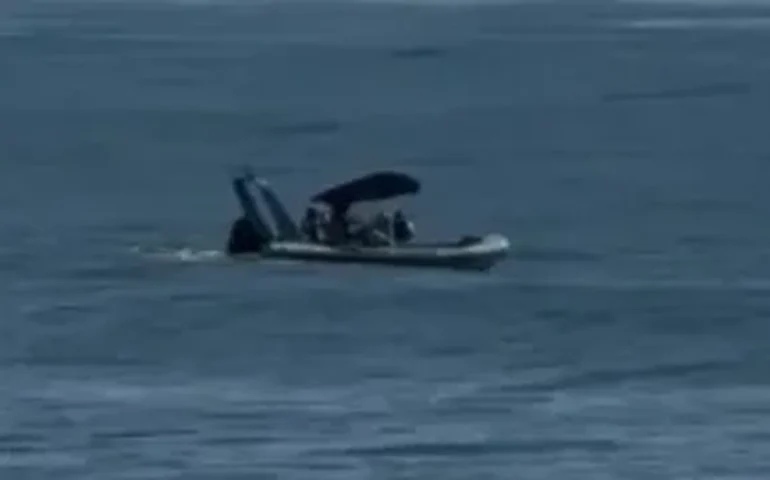 Homem morre após cair de banana boat em Santa Catarina