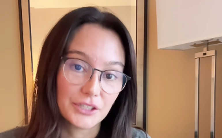 Esposa comenta demência de Bruce Willis: 'É como um longo adeus'