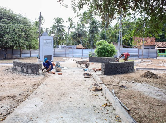 Prefeitura de Coruripe inicia reforma da Praça da Lagoa do Pau