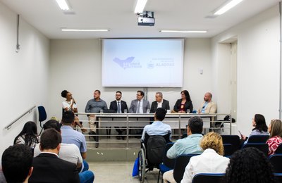 Câmara de Estudos Políticos da Vice-Governadoria promove debate sobre igualdade racial