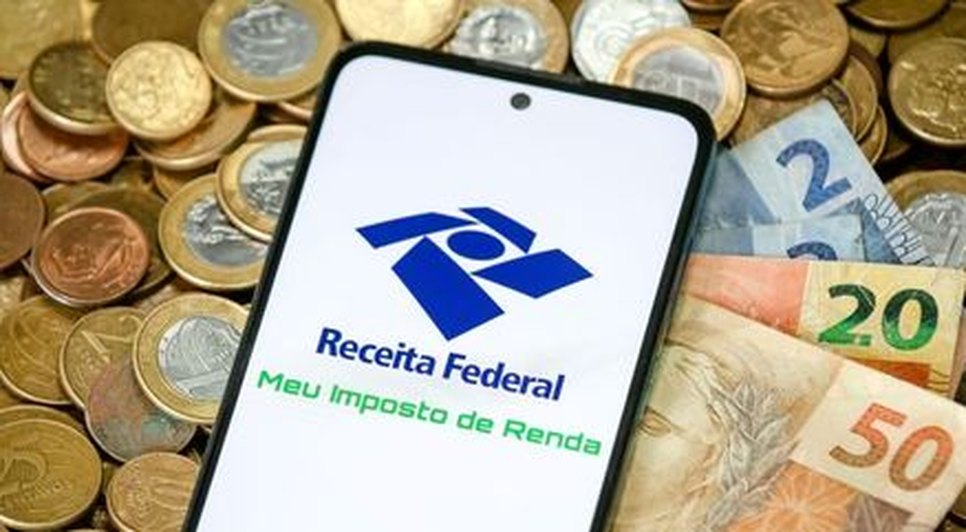 Receita paga lote residual do IR nesta sexta-feira; veja quem recebe