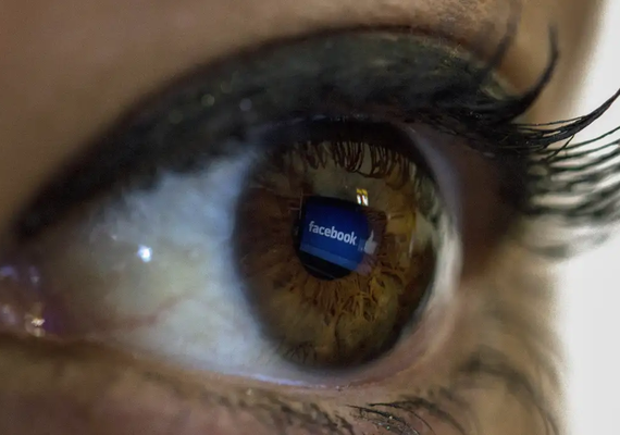 Câmara aprova projeto de lei que proíbe redes sociais para jovens na Austrália