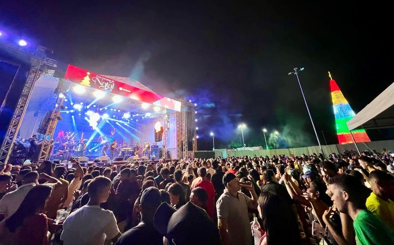 Prefeitura de Branquinha promove encerramento do projeto Um Encanto de Natal com shows artísticos
