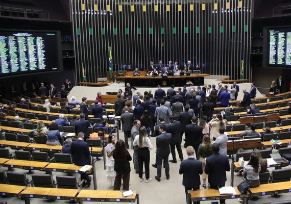 Deputados aprovam regime de urgência para seis projetos; acompanhe