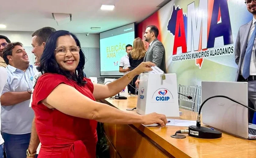 “Cumprindo meu dever de municipalista”, afirma Edilza Alves ao participar de eleição na AMA