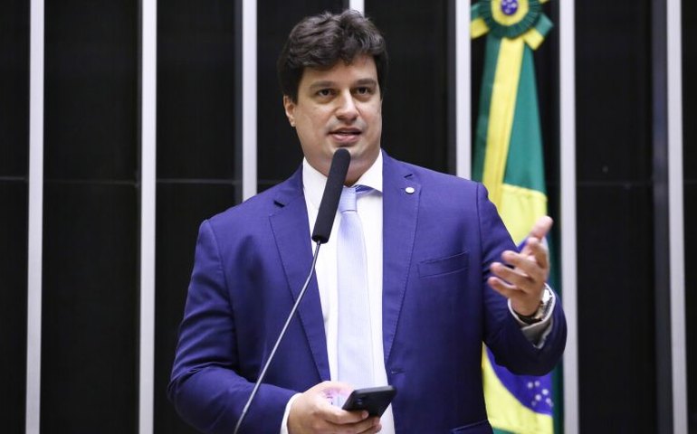 Comissão aprova regulamentação da atividade de operador logístico no Brasil