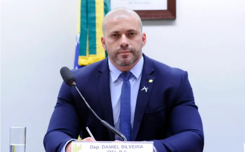Moraes impõe nova multa a Daniel Silveira e total chega a R$ 645 mil