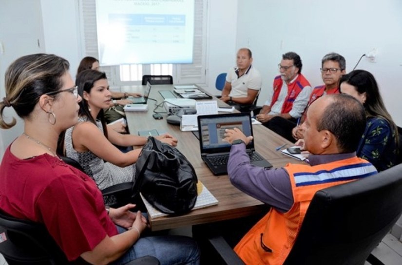 Sesau avalia ações contra o Aedes em encontro com gestores municipais