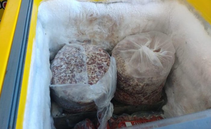 Produtos estavam fora do prazo de validade, o que poderia causar danos à saúde do consumidor Produtos estavam fora do prazo de validade, o que poderia causar danos à saúde do consumidor