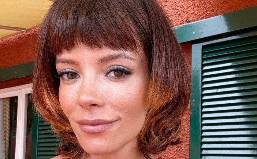 Lily Allen surpreende ao criar conta em site adulto para publicar fotos dos pés