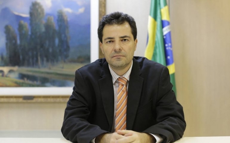 Secretário de Guedes questiona se este é o momento de fazer o Censo presencial