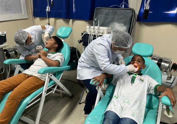 Com consultório móvel nas escolas, Saúde de Branquinha tem realizado diversas ações de prevenção