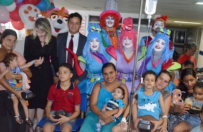Ação de solidariedade leva alegria a crianças do HGE
