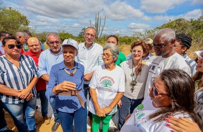 MDS firma convênio de mais de R$ 300 milhões com todos os estados do Nordeste para a construção de cisternas