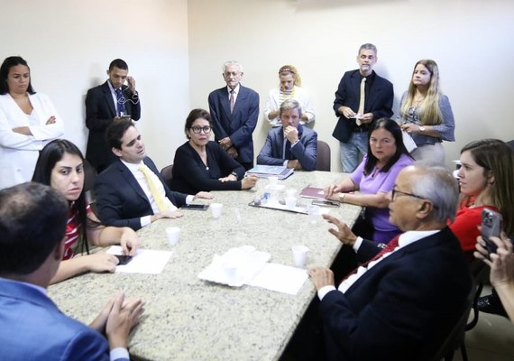 Deputados cobram informações sobre denúncias de erros médicos em cirurgias plásticas