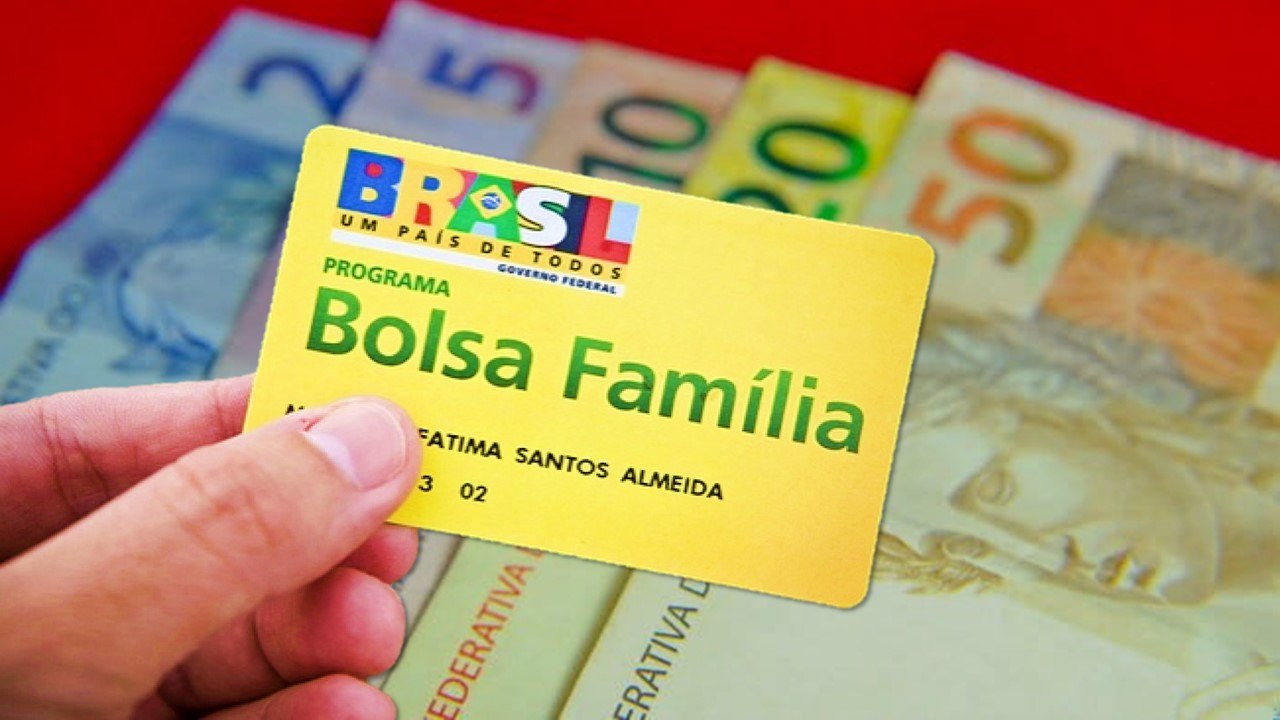 Bolsa Família de outubro beneficia mais de 499 mil famílias em Alagoas e injeta R$ 12,8 bilhões no país