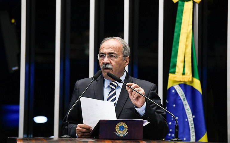 Chico Rodrigues diz que Brasil vive grave momento na educação