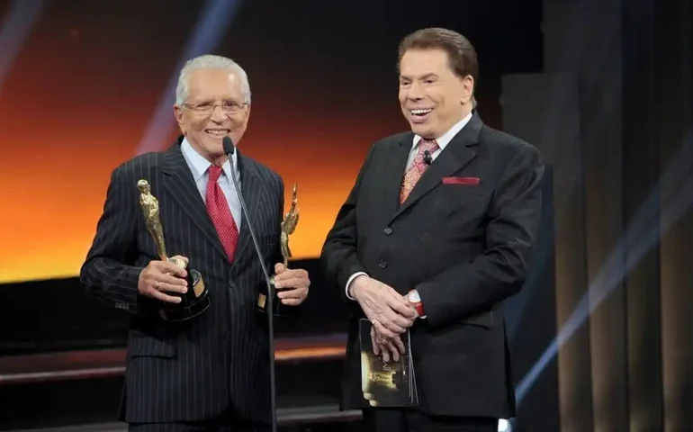 Carlos Alberto de Nóbrega revela que não vê Silvio Santos há anos: 'Ele quer ficar sozinho'