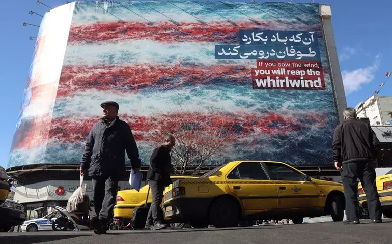 Irã registra explosões em meio a temor de ataque dos Estados Unidos