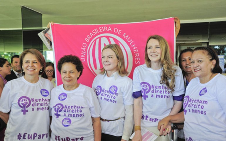 Senado homenageia defensoras dos direitos das mulheres em sessão especial