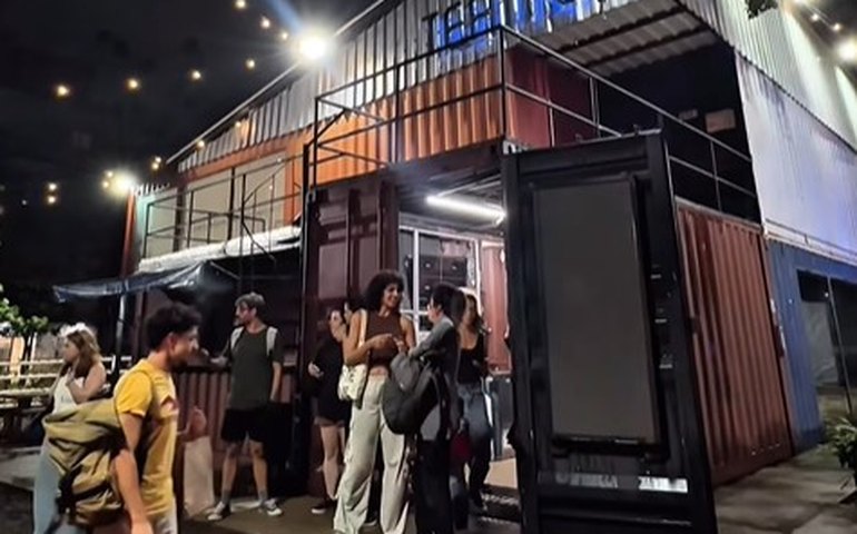 Teatro de Contêiner recebe carta de despejo da Prefeitura