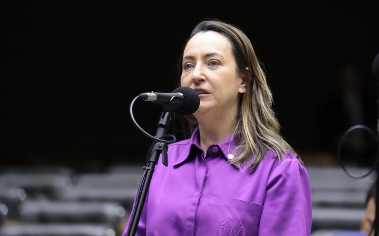 Rosângela Moro apresenta projeto para barrar norma do governo Lula sobre Janja