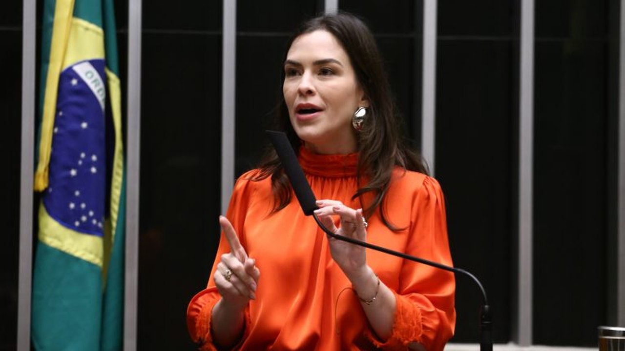 Comissão aprova exigência de informação sobre bebê prematuro na certidão de nascimento
