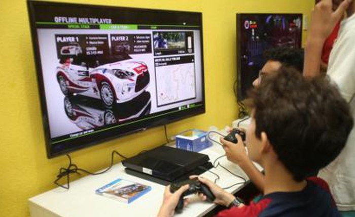 As dores na coluna ocorrem mais nas meninas do que nos meninos