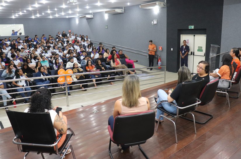 Senac Alagoas promove evento com jovens aprendizes em combate ao abuso e à exploração sexual de crianças e adolescentes