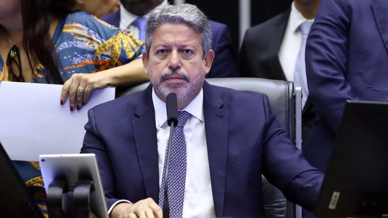 Lira defende responsabilização das 'big techs' por ofensiva contra o PL das Fake News