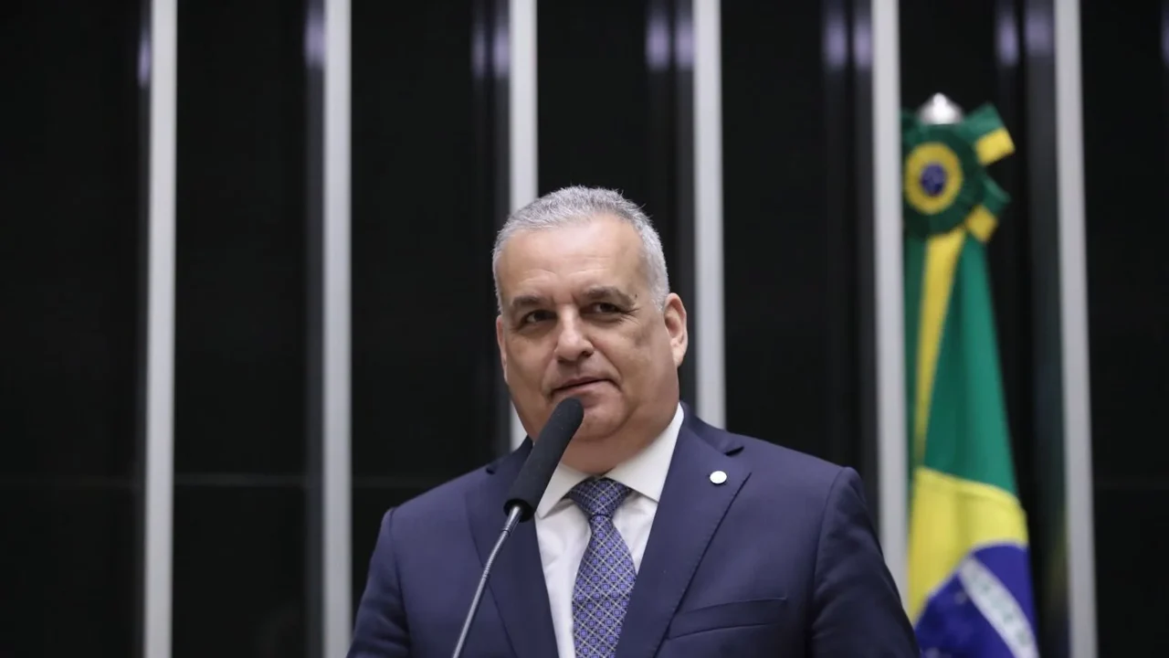 Alfredo Gaspar celebra rejeição de Messias no Senado e chama resultado de “derrota humilhante” de Lula