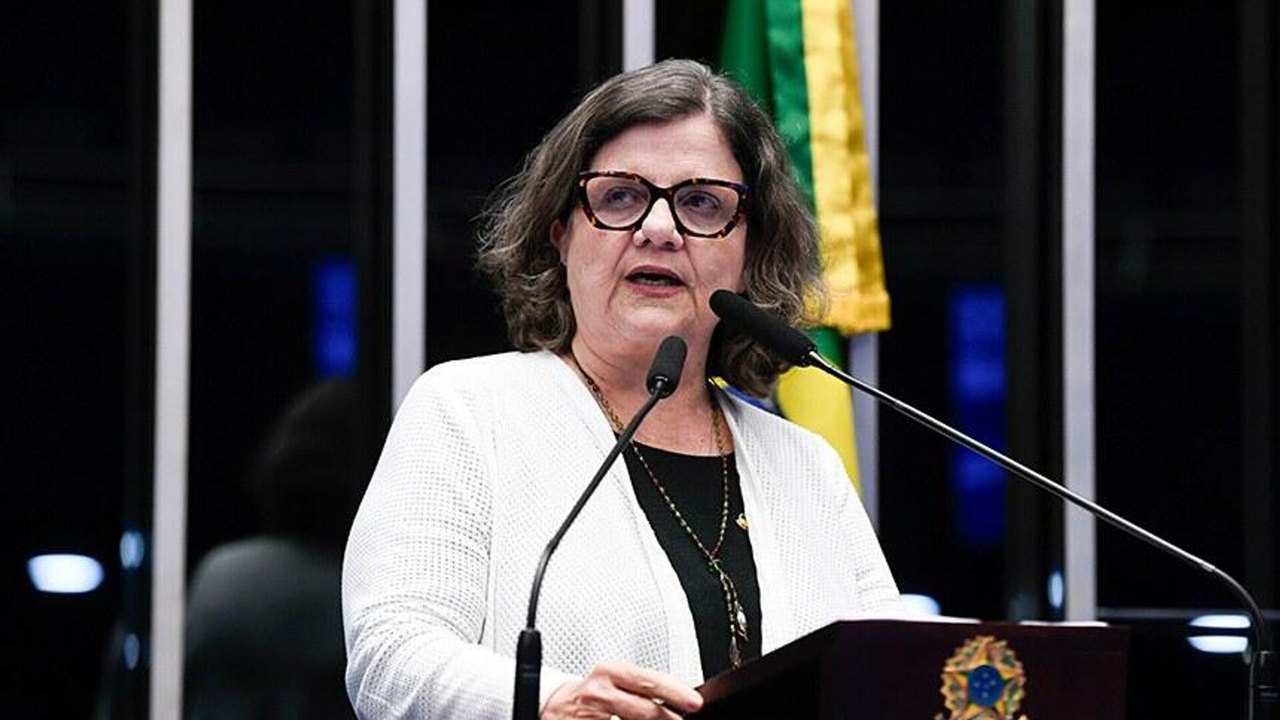 'Anistia' que oposição quer 'é direcionada' e não restauradora de 'qualquer posição de justiça', crava senadora do PT