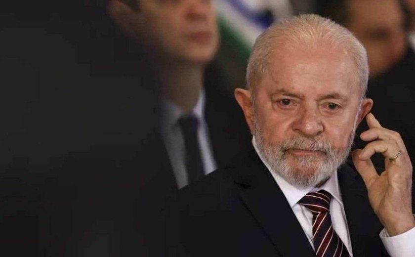 Lula cancela viagem após acidente doméstico e ferimento na cabeça