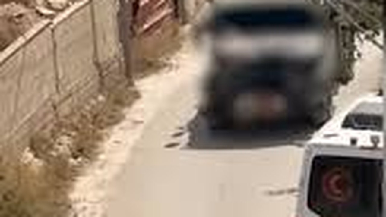 Palestino ferido é transportado amarrado a veículo ​​israelense na Cisjordânia; vídeo