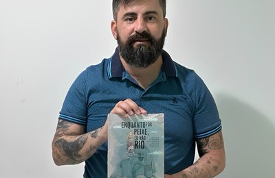 Livro peregrino: autor narra jornada espiritual de Maceió a Santiago de Compostela