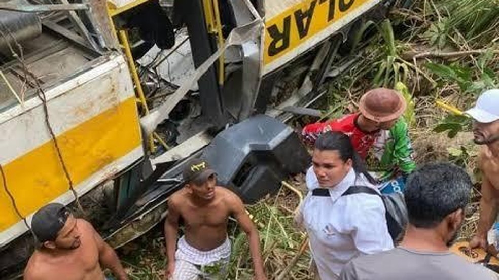 Perícia descarta falha mecânica em acidente com ônibus que matou 20 na Serra da Barriga