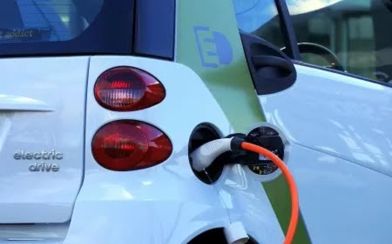 Isenção de IPVA para carros elétricos contribui para avanço das vendas do setor