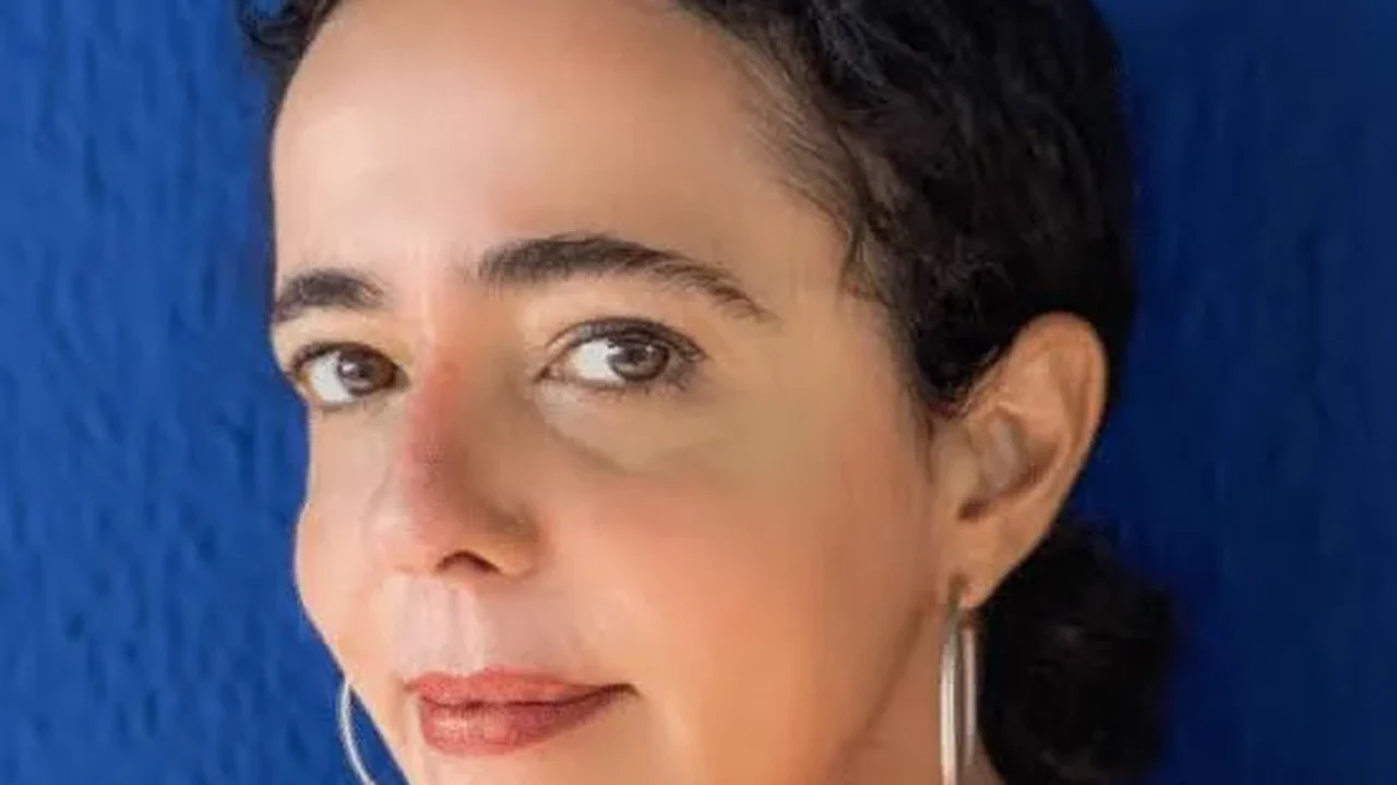 Silvia Buarque fala do afastamento da TV: 'Ninguém vive de teatro. Ou tem pensão, herança, marido rico ou faz Uber'