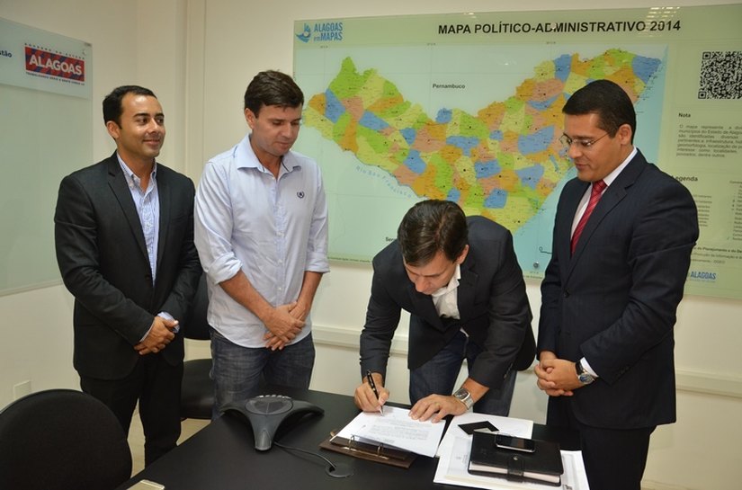 AMA e Seplag assinam termo de cooperação técnica