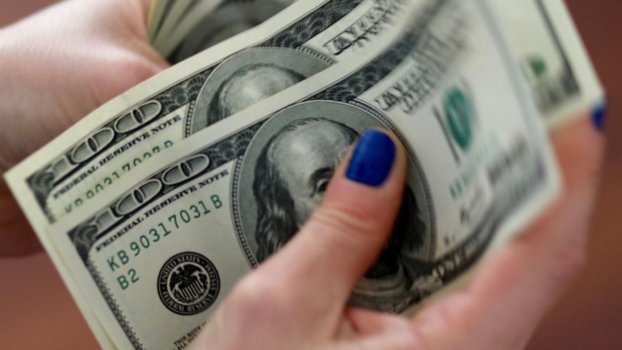 Desigualdade se acentua nos EUA: enquanto ricos gastam mais, quem tem menos passa por dificuldades