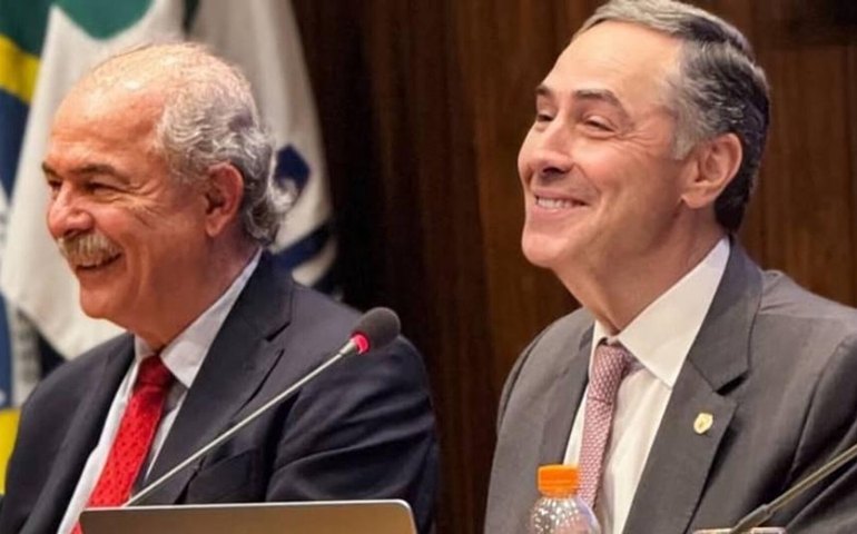 'Estamos encerrando um ciclo de atraso', diz Barroso sobre julgamento de Bolsonaro