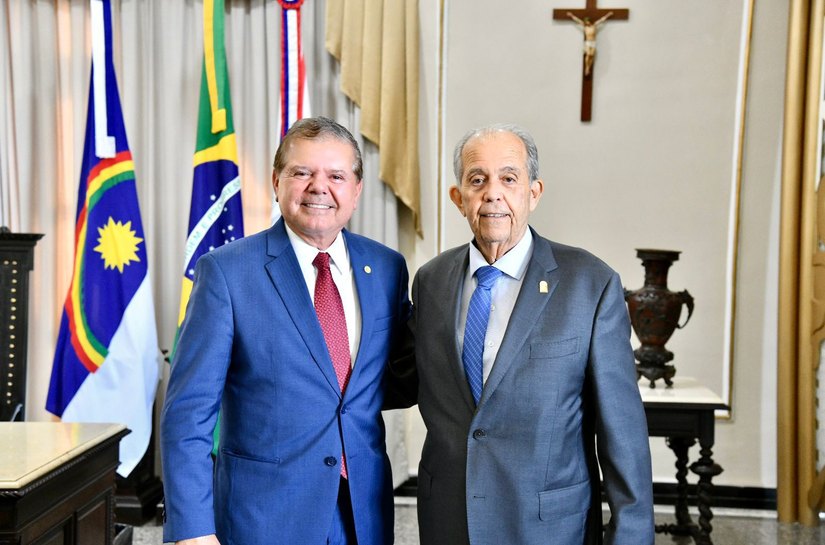 Celyrio Adamastor visita presidente do TJPE, em despedida da gestão