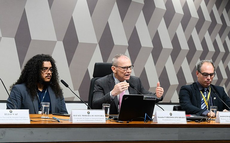 CCJ do Senado aprova lei orgânica dos PMs
