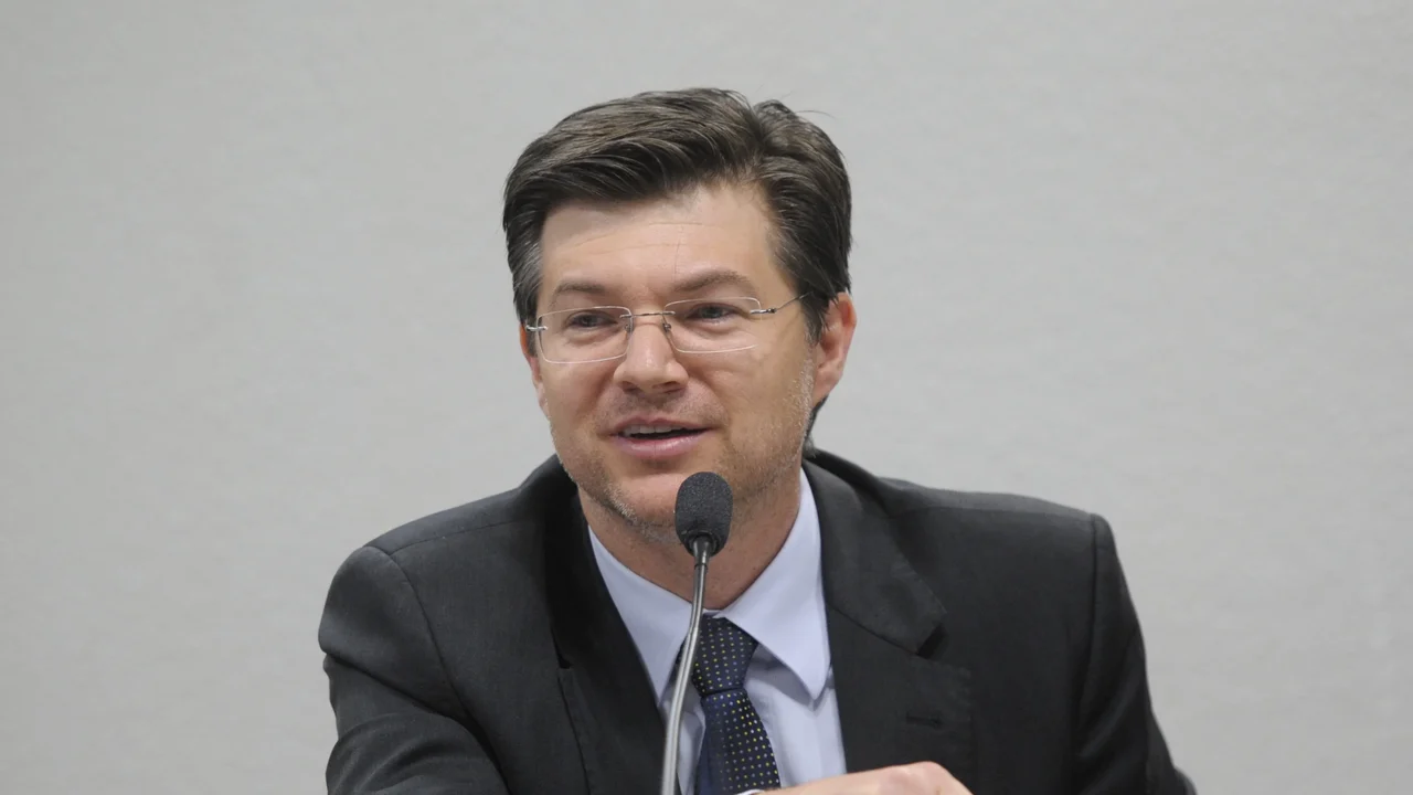 Mundo vê Brasil como estável para comércio e aberto a negociações, diz presidente da ApexBrasil