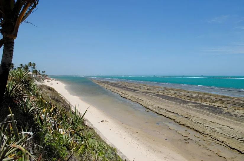 Turista goiano é encontrado morto na Praia do Saco