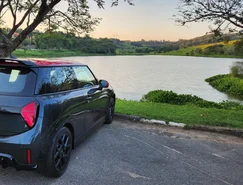 MINI John Cooper Works reforça posicionamento esportivo no Brasil - Sérgio Dias (16).jpeg 