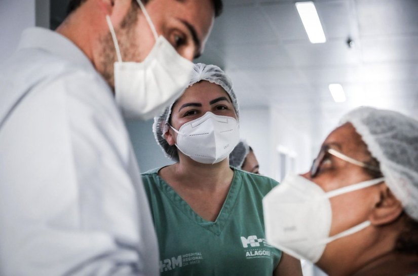 Aprovado projeto de lei de Alexandre Ayres que reconhece trabalho dos profissionais que atuaram na pandemia