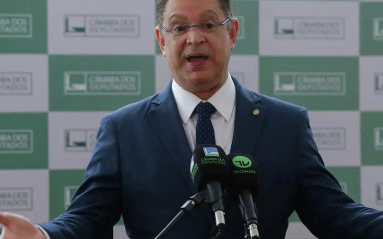 Mudança em comando da PF no caso INSS leva PL a pedir convocação de diretor-geral