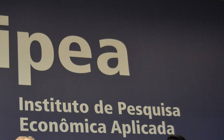 Demanda por bens industriais no País sobe 0,9% em abril ante março, diz Ipea